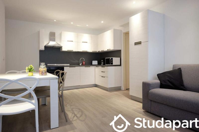 Chambre - 11 m² - 1 pièce