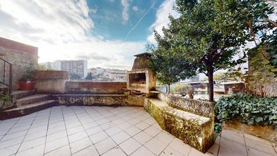 Appartement - 100 m² - 5 pièces