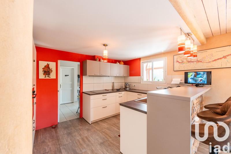 Maison - 215 m² - 8 pièces