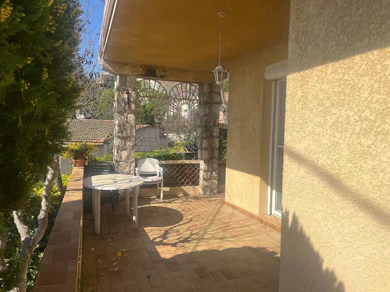 Maison - 195 m² - 7 pièces