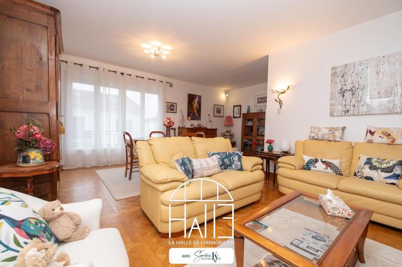 Pavillon - 180 m² - 6 pièces