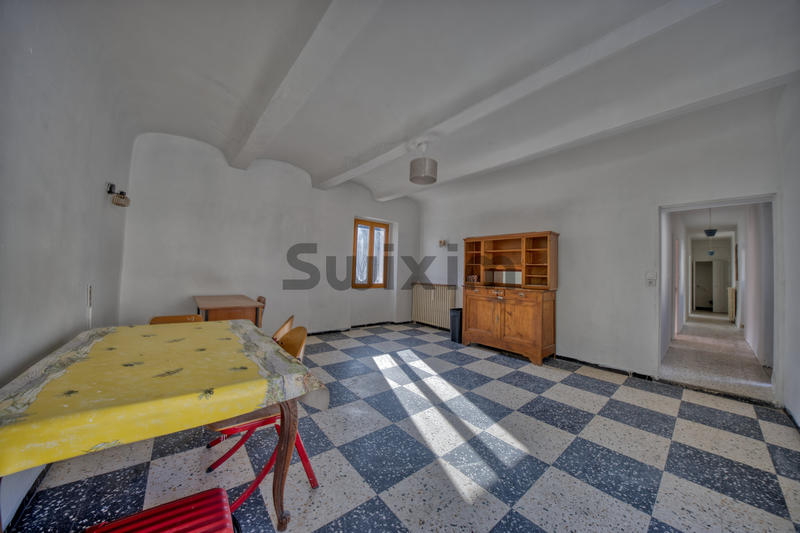 Maison de village - 138 m² - 9 pièces