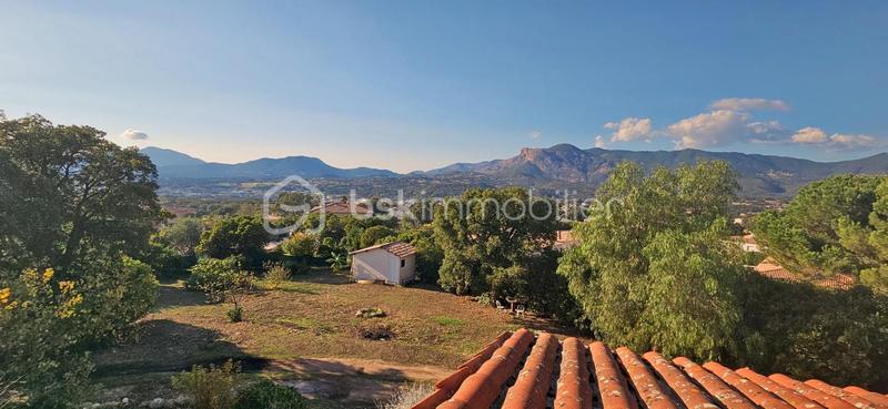 Villa - 157 m² - 5 pièces