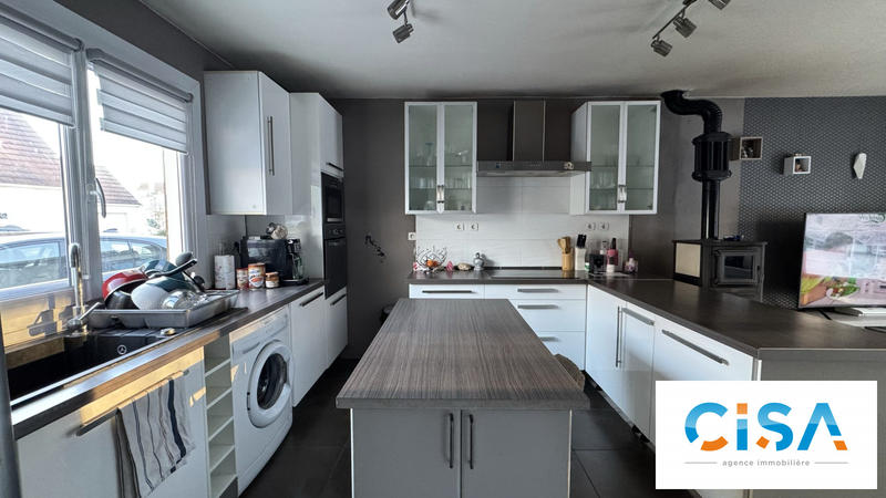 Maison - 90 m² - 5 pièces