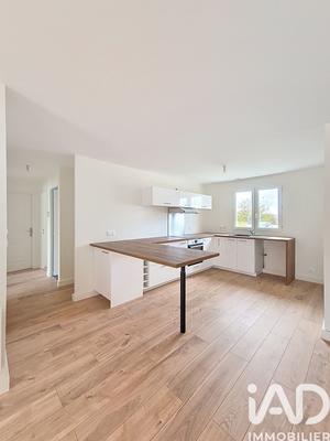 Maison - 87 m² - 4 pièces