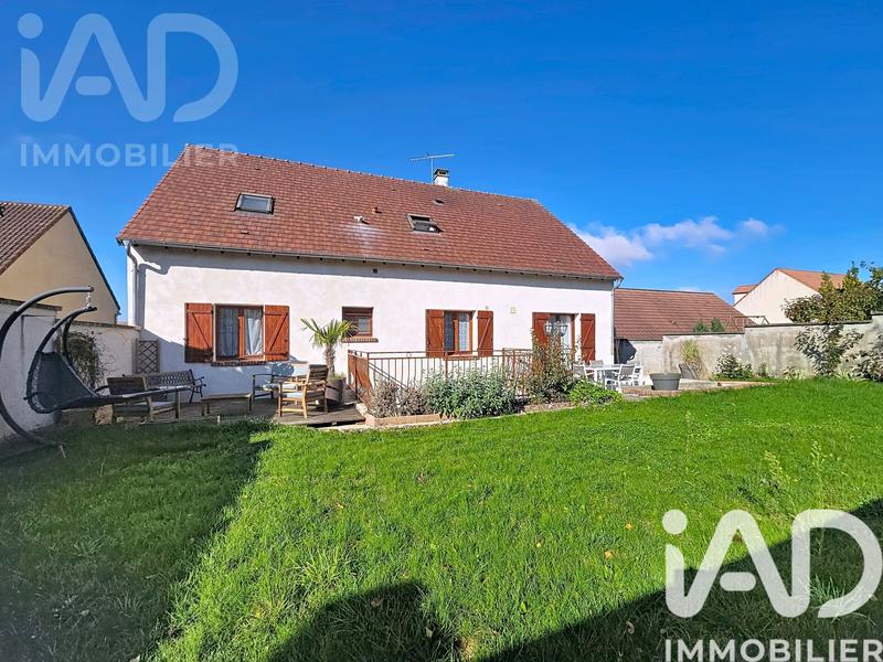 Maison - 189 m² - 9 pièces