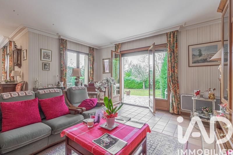 Maison - 200 m² - 7 pièces