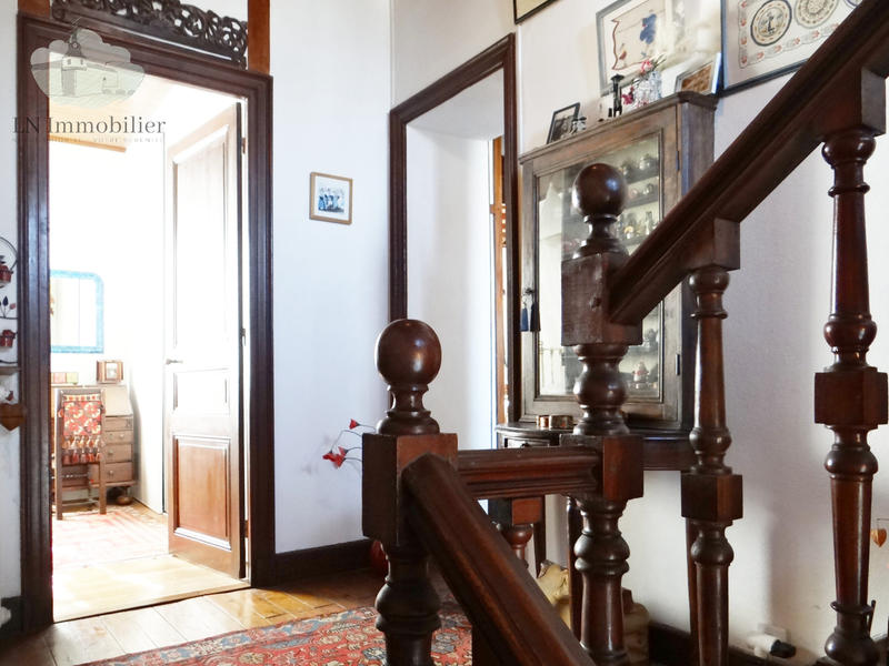 Villa - 230 m² - 8 pièces