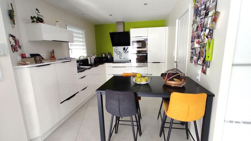 Maison - 108 m² - 4 pièces