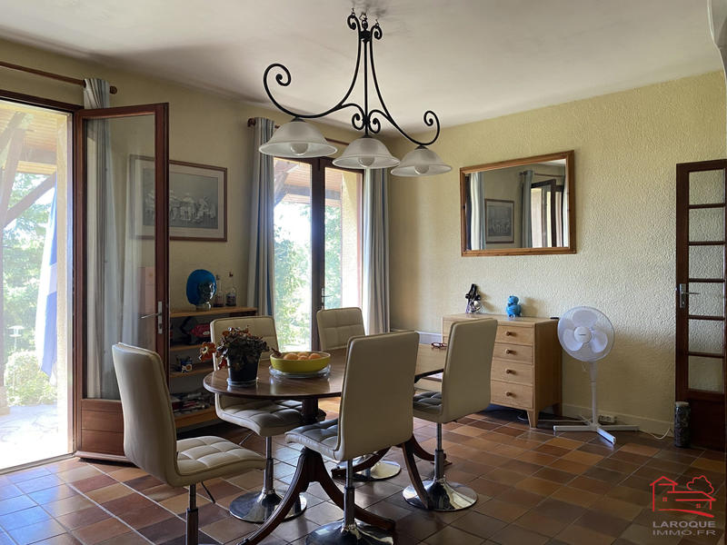 Maison - 170 m² - 8 pièces