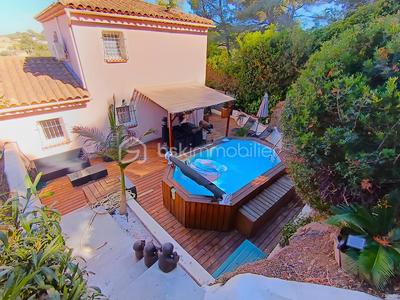 Maison - 112 m² - 5 pièces