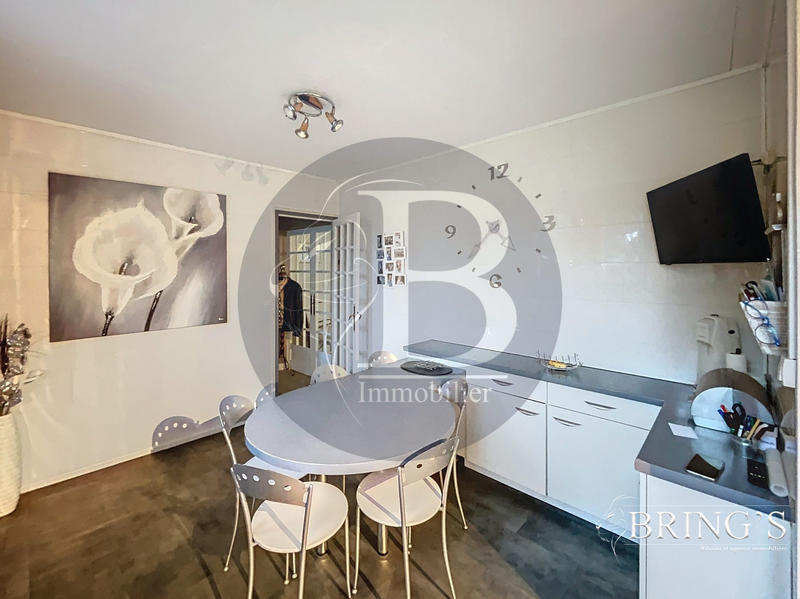 Maison - 188 m² - 8 pièces