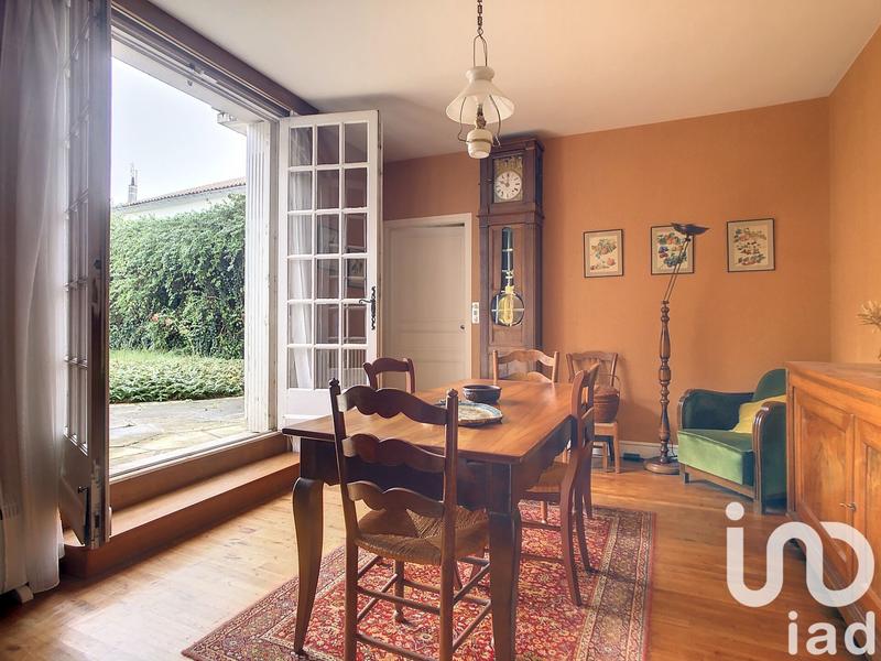 Maison - 259 m² - 10 pièces
