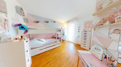 Appartement - 90 m² - 4 pièces