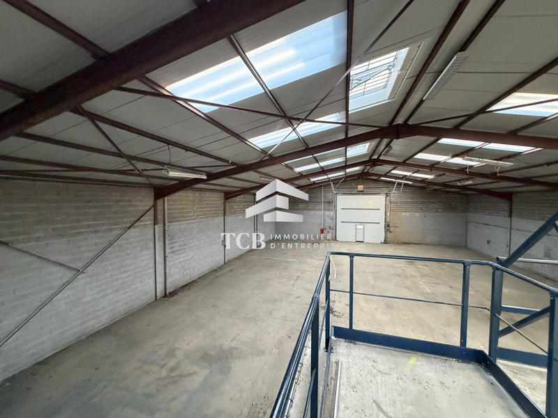Local d'activités - 620 m²