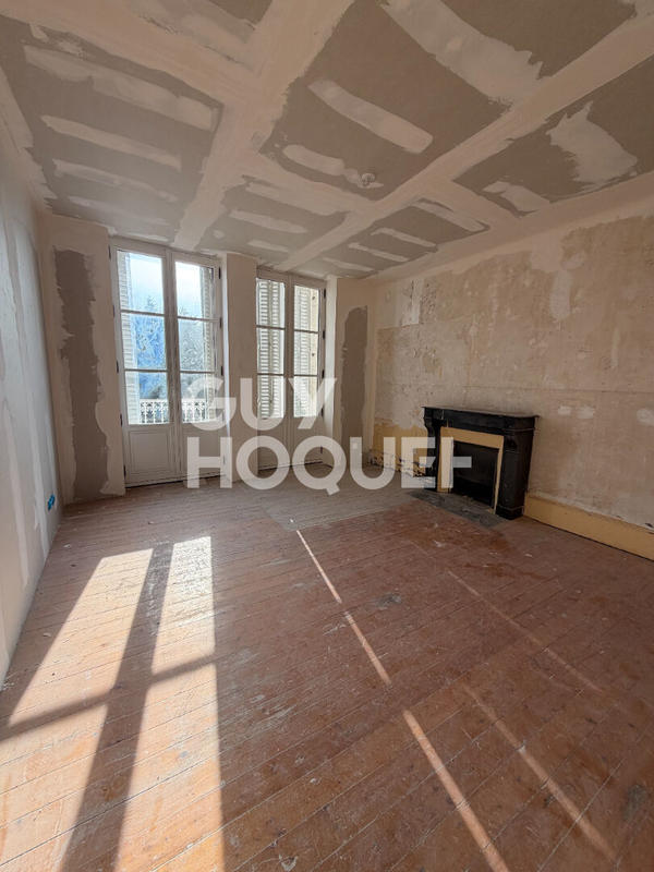 Maison - 150 m² - 10 pièces