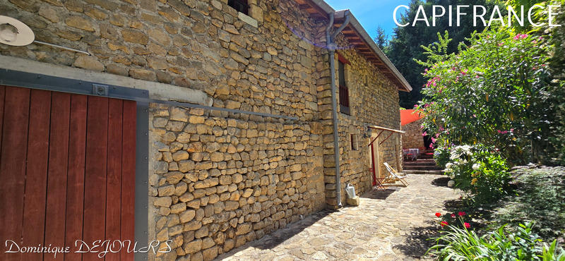 Maison - 285 m² - 10 pièces