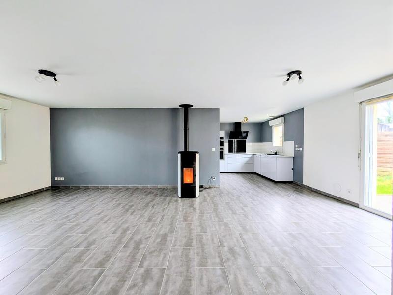 Maison - 90 m² - 4 pièces