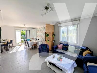 Maison - 131 m² - 6 pièces