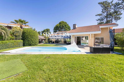 Villa - 165 m² - 6 pièces