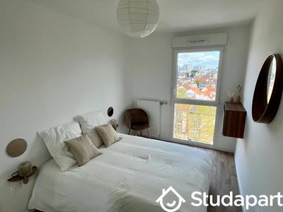 Chambre - 10 m² - 1 pièce