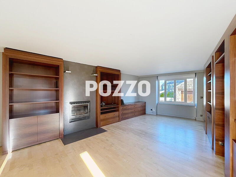 Maison - 200 m² - 8 pièces