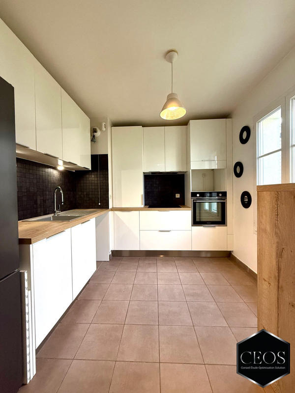 Maison traditionnelle - 88 m² - 5 pièces