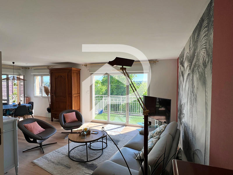 Appartement - 91 m² - 3 pièces