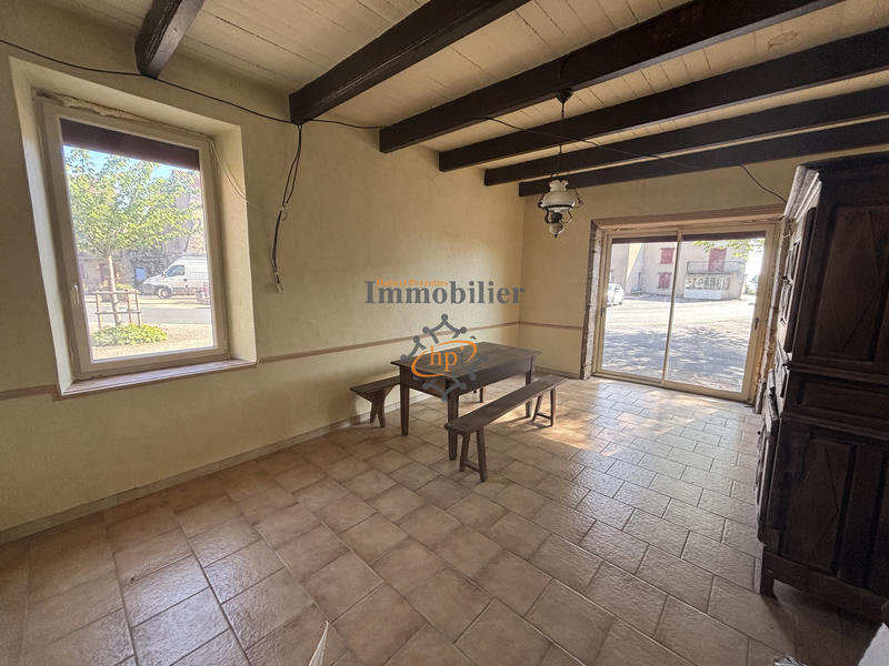 Maison - 180 m² - 6 pièces