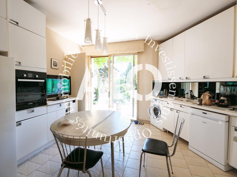 Maison - 200 m² - 5 pièces