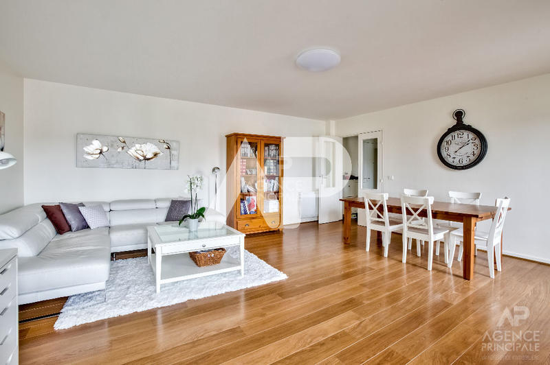 Appartement - 96 m² - 4 pièces