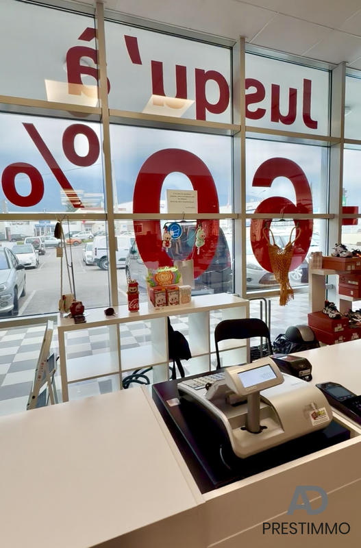 Fonds de commerce - Magasins - 165 m²