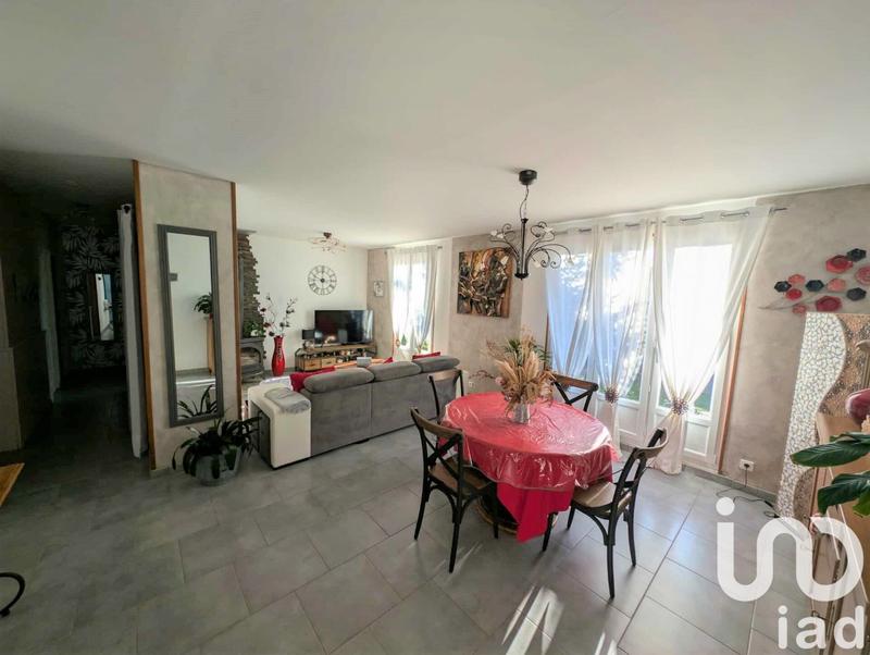Maison - 122 m² - 4 pièces