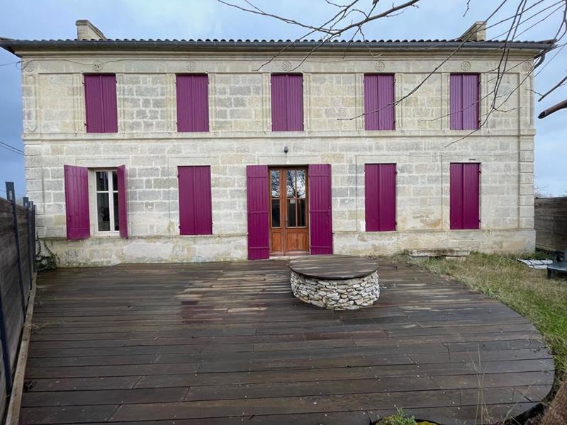 Maison - 169 m² - 5 pièces