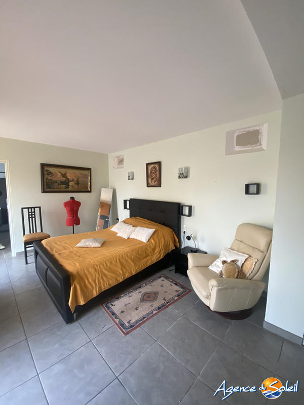 Villa - 274 m² - 5 pièces