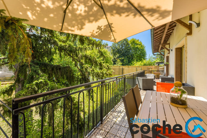 Duplex - 245 m² - 6 pièces