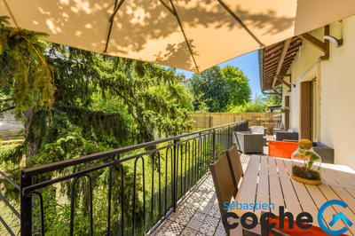 Duplex - 245 m² - 6 pièces