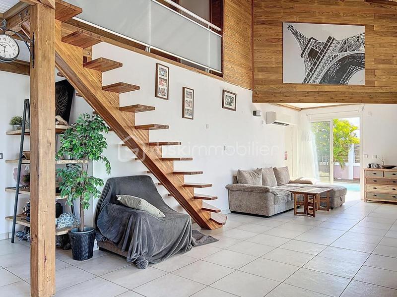 Villa - 295 m² - 10 pièces