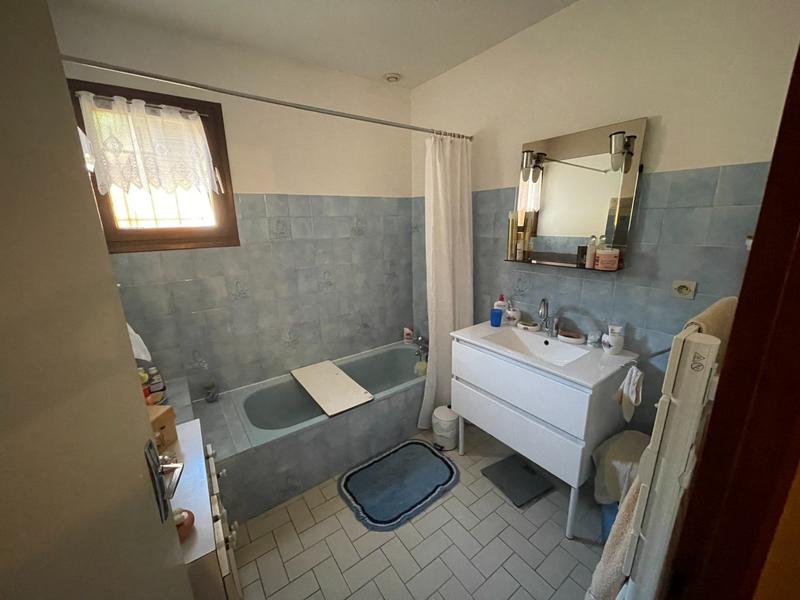 Villa - 90 m² - 4 pièces