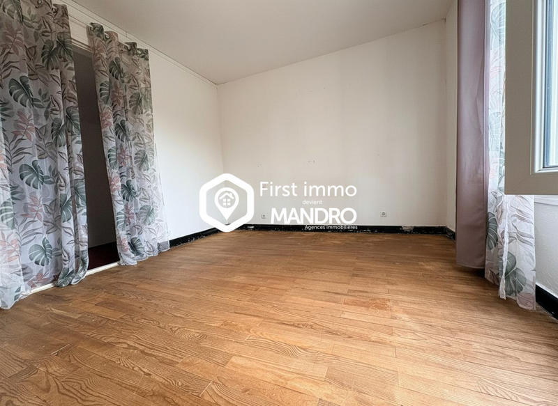 Maison - 166 m² - 8 pièces