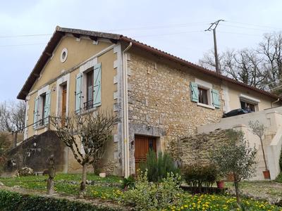 Maison - 160 m² - 6 pièces