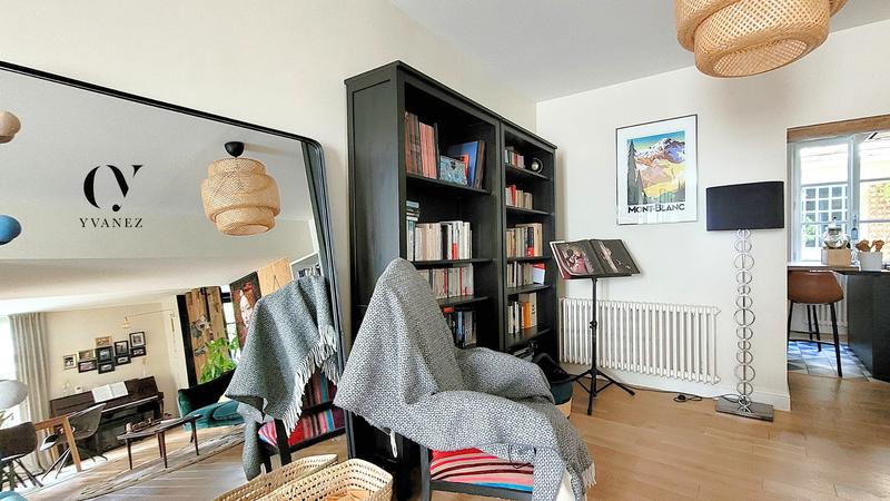 Maison - 180 m² - 7 pièces