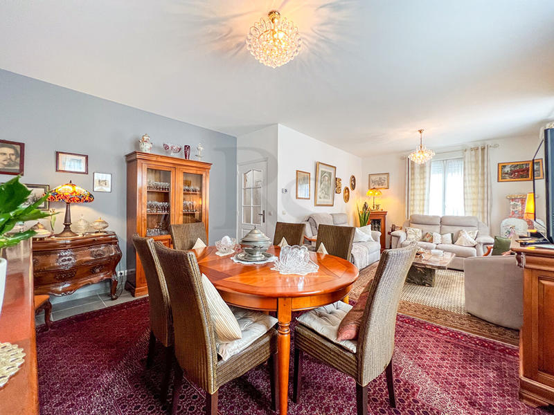 Maison - 142 m² - 6 pièces