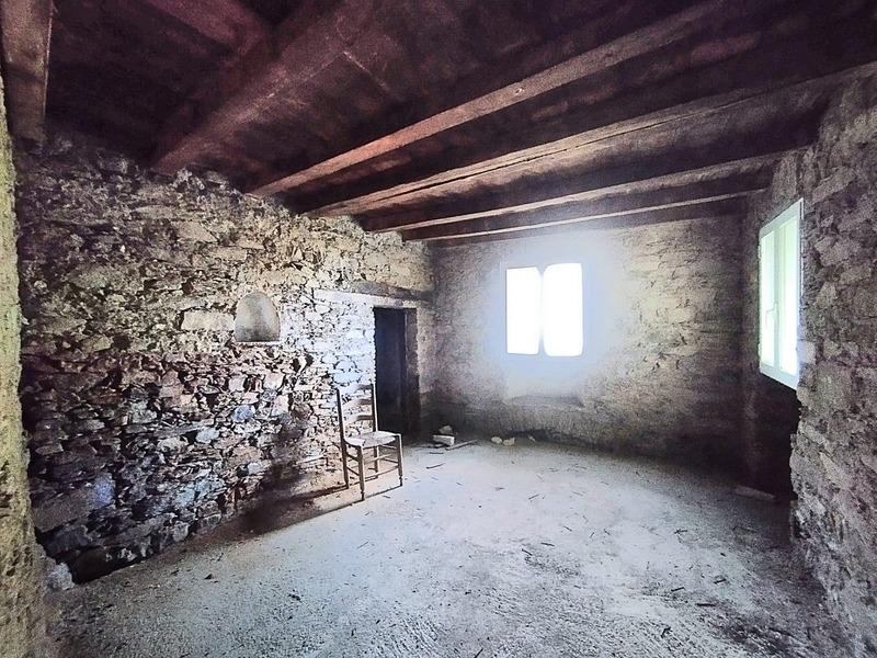 Maison en pierre - 120 m² - 7 pièces