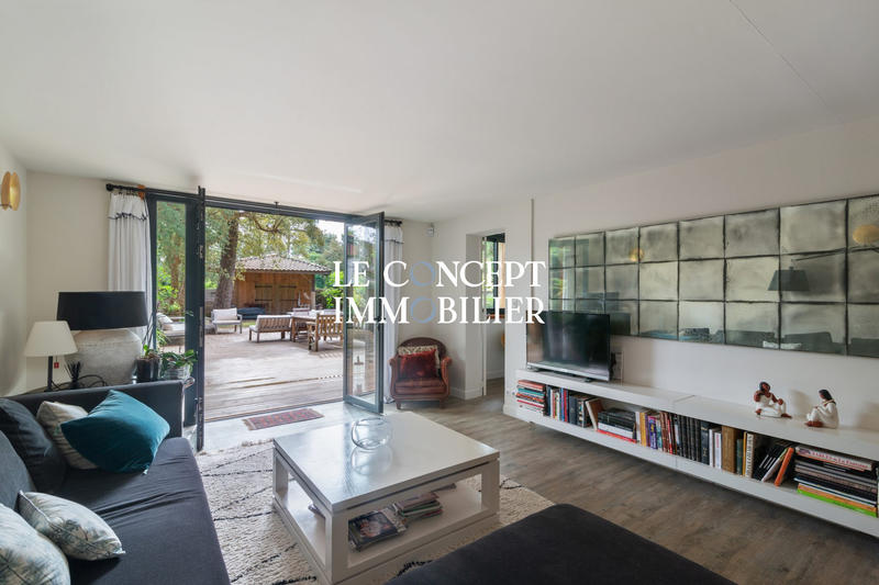 Maison - 200 m² - 7 pièces