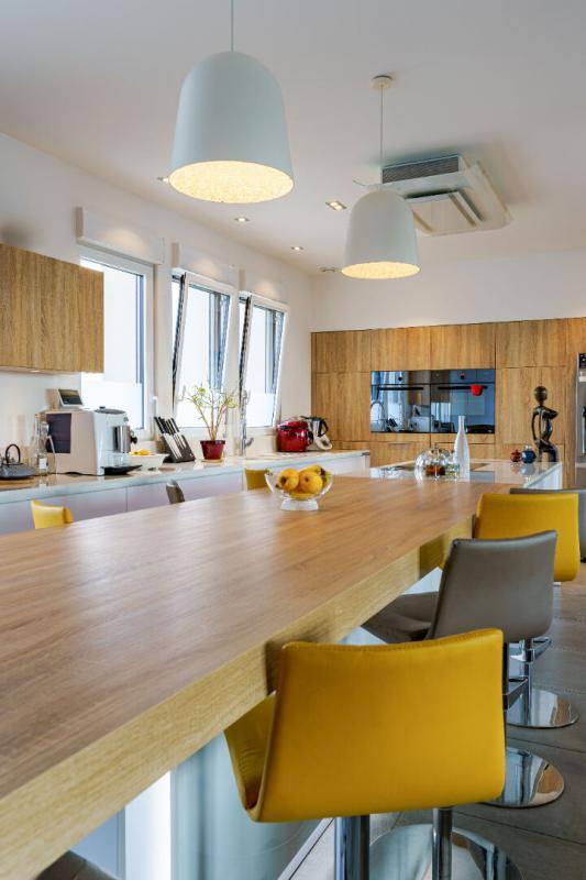 Maison - 241 m² - 8 pièces