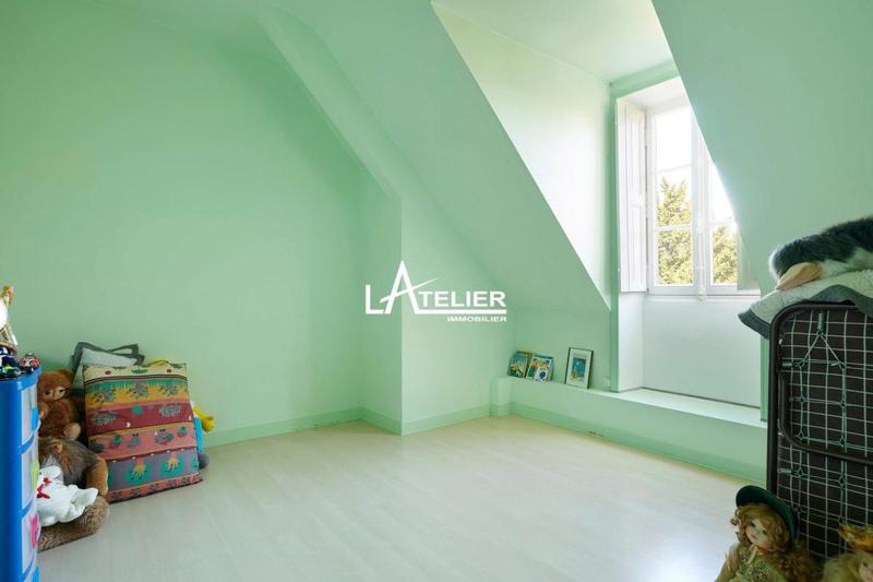 Propriété - 290 m² - 12 pièces