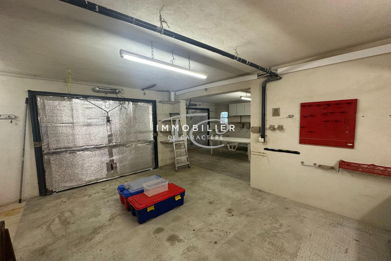 Maison - 141 m² - 1 pièce