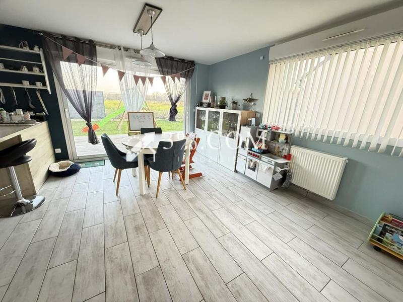 Maison - 102 m² - 5 pièces