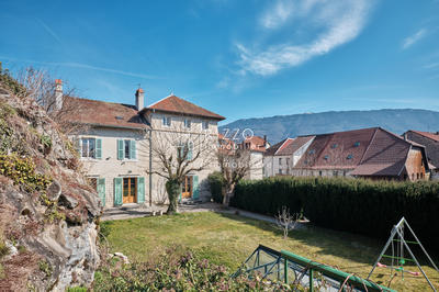 Bastide - 313 m² - 10 pièces